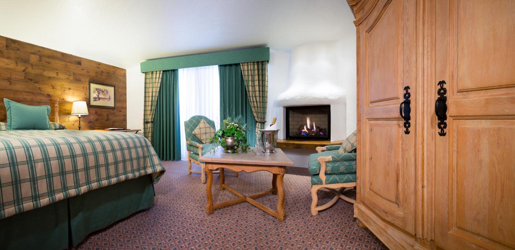 Junior Suite,1625489371:JPEG